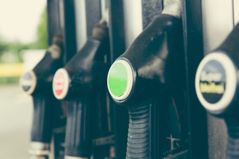 Lexington, S.C.: state gas average falls below $4